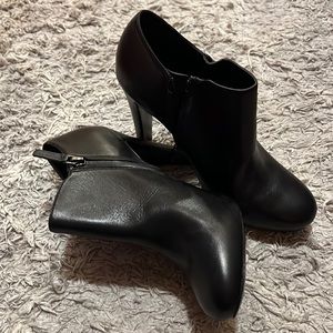 Nine west booties